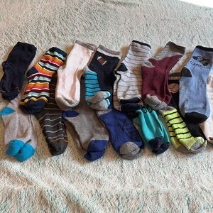Lot of 14 Pair of Socks